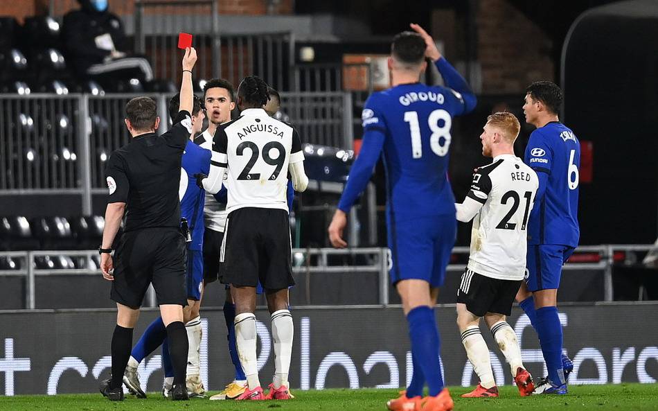 半场：新鹏城1-1成都，安永佳开场闪击，费利佩建功