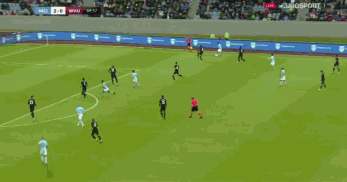 阿劳霍在巴萨已被罚下5次，本世纪仅次于皮克、莫塔和马克斯