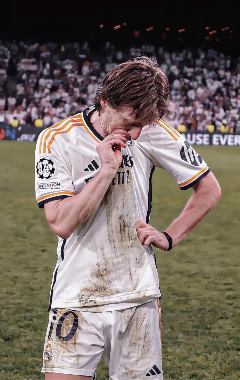 久保建英：赢巴西后俱乐部队友开玩笑问我赢球是不是纯属意外