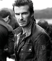 镜报：曼联100英镑开放球迷参观卡灵顿新基地，可进入更衣室