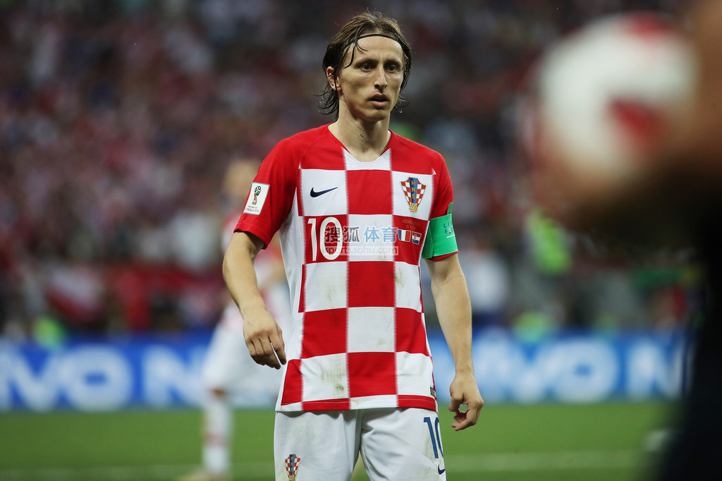 阿姆拉巴特：安东尼不该吃红牌，他并非故意踢对方面部