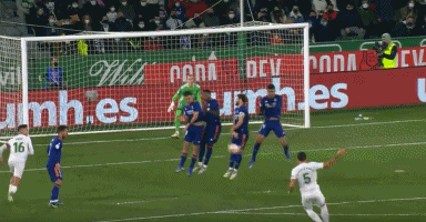 亨利：枪迷当然不希望曼城紧追不舍，他们太知道怎么赢球了